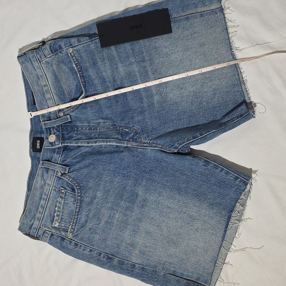 New! Anthropologie Edwin Cai 7" Inseam Distressed Blue Denim Shorts Grunge - Picture 7 of 16